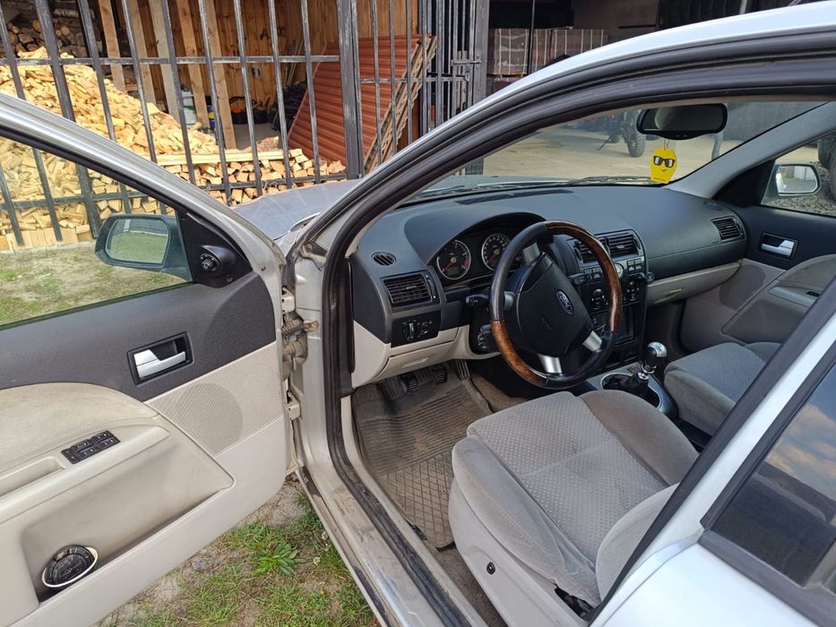 Ford mondeo 2001рік 2.0d