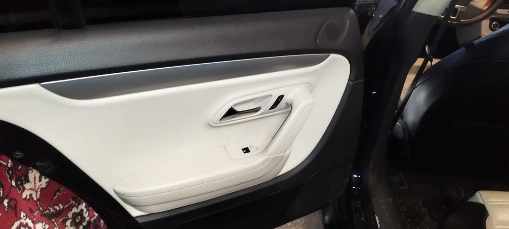 Фольксваген СС 2010 року