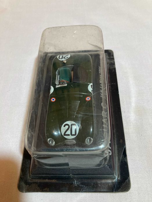 Carrinhos miniatura de exposição escala 1/43.