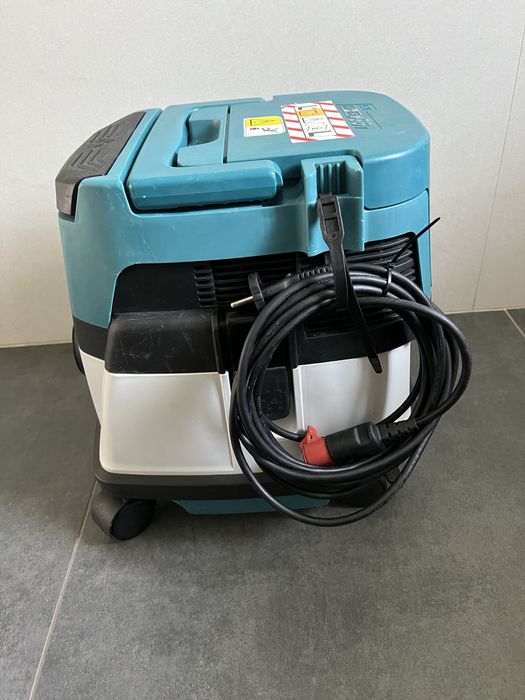 Пилосос-гібрид Акум/Мережевий Makita DVC 860L