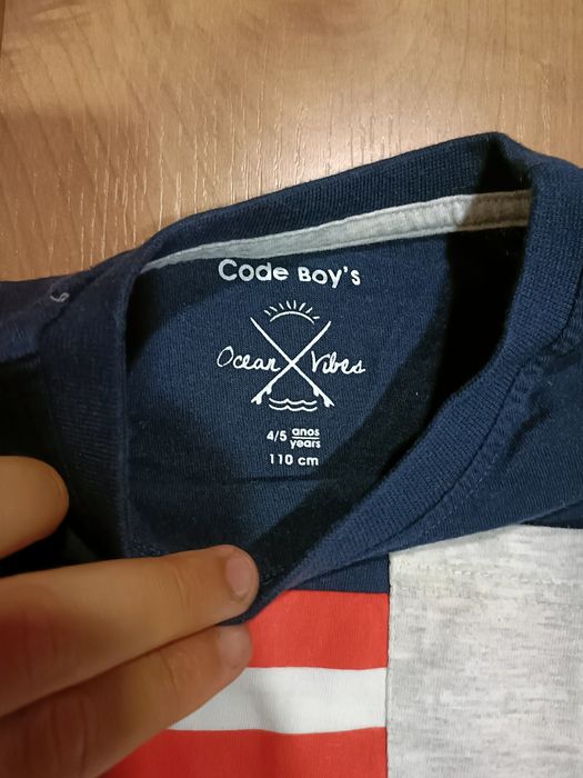 Conjunto: camisa + 2 T-shirts 4/5 anos