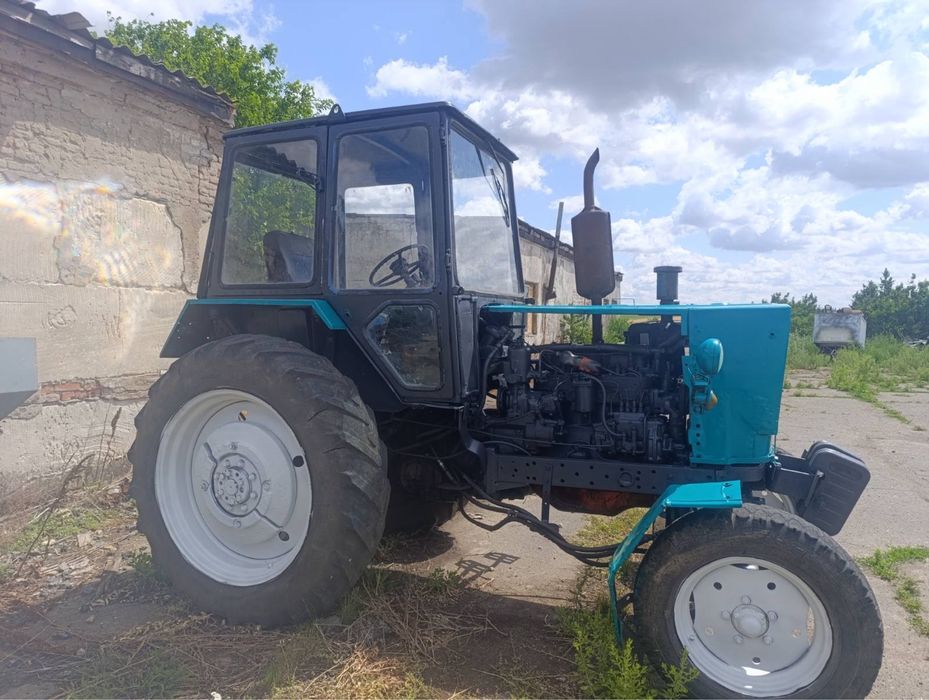 Продам трактора Юмз-6 2 штук