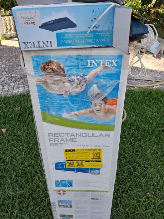 Piscina com 2,6×1,6×0,65 metros