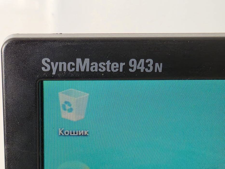 Монітор SAMSUNG 19 дюймів