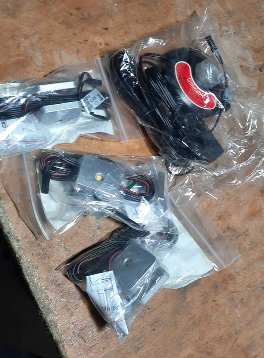 Oświetlenie meblowe podświetlenie witryn LED zasilacz 12v