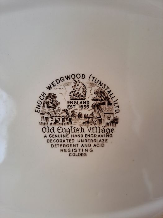 Travessa em porcelana inglesa