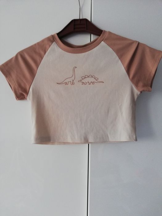 Krótki T-shirt z dinozaurami