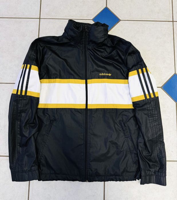 Куртка adidas ветровка