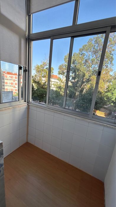 Quarto em Benfica