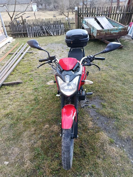 Продам мотоцикл spark