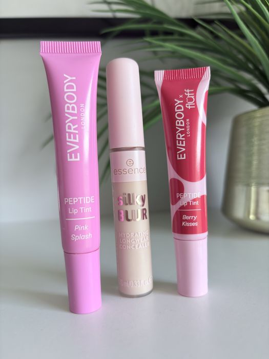 essence silky blurr korektor 100 plus dwa balsamy do ust