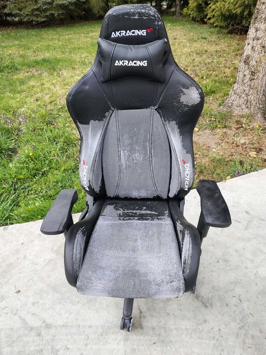 Fotel gamingowy AK Racing, używany