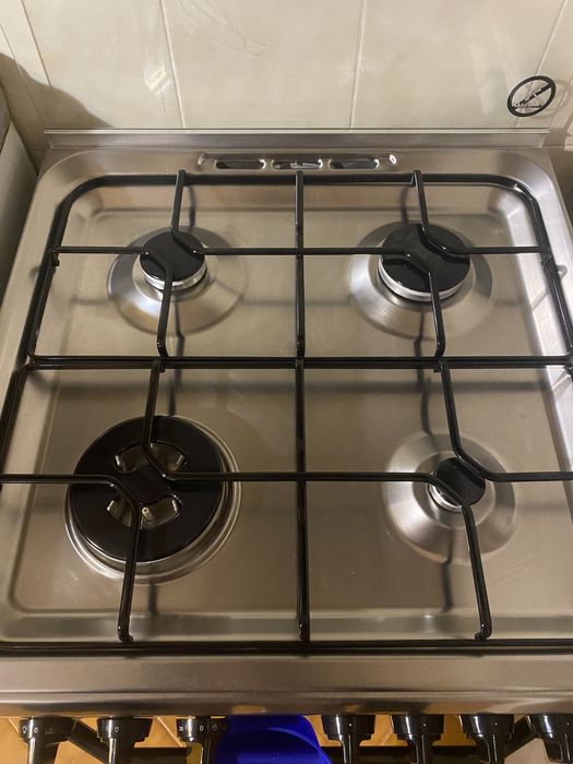Fogão Indesit, usados 8meses