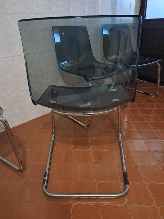 Conjunto de quatro cadeiras transparente/cromado Tobias Ikea