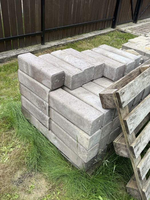 Palisady z rozbiórki 12x12x40