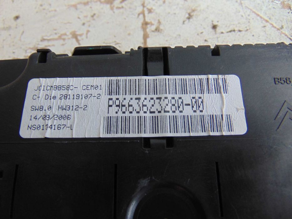Licznik Zegary  Citroen C4 Picasso 1.6 HDI 2007r gwarancja