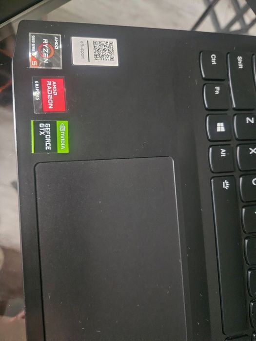 Ideapad Geming3 w bardzo dobrym stanie