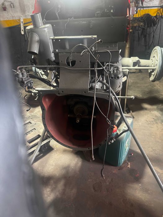 Vendo Trator MAssey Ferguson 135