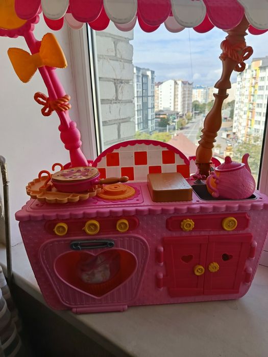 Дитяча іграшка " кухня -кафе"