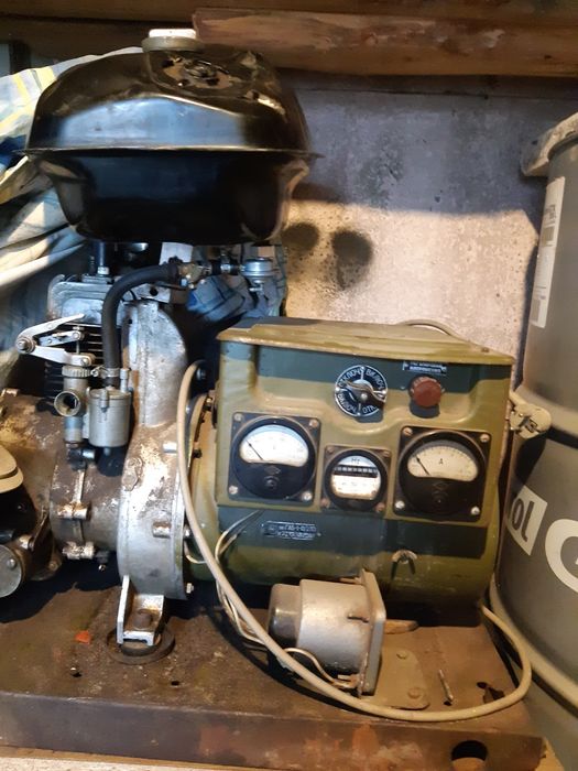 Продам бензогенератор