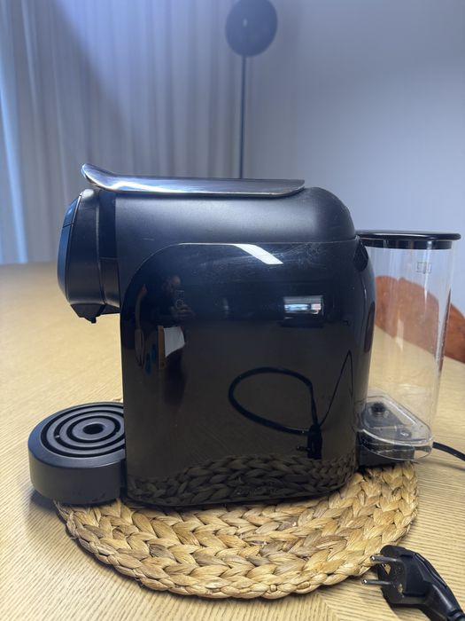 Maquina Cafe Delta Q + caixa de 40 capsulas cafe Africano Ginga