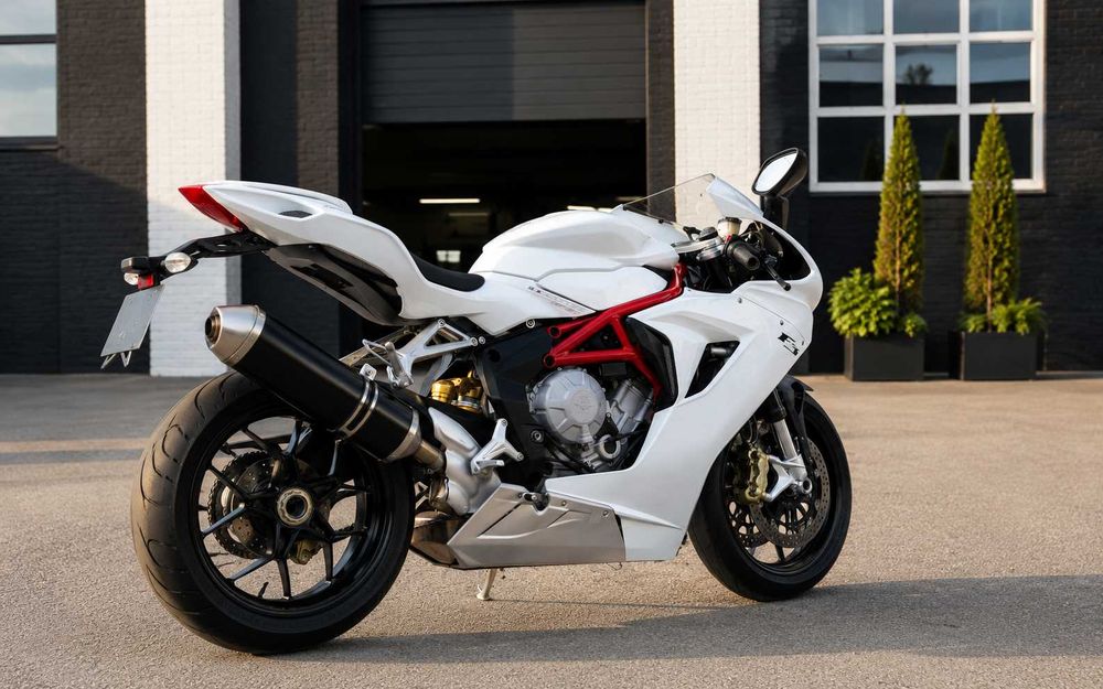 MV Agusta F3 675 2013, біла - практично нова, 5750 км