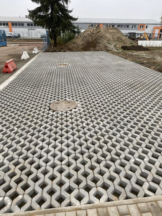 Ukladanie kostki brukowej