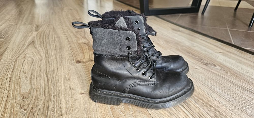 Dr. Martens damskie skórzane glany rozmiar 38 wkładka 24cm używane