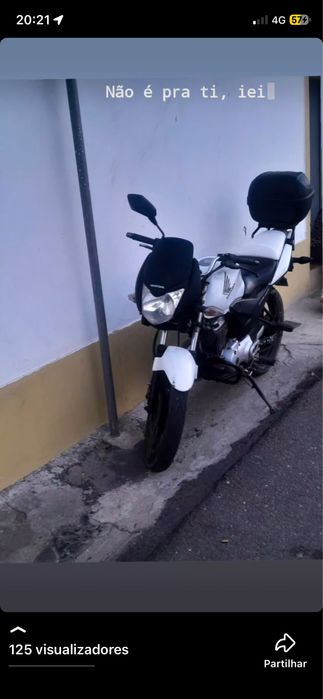 Moto está impecável troco por Trotinete e dinheiro