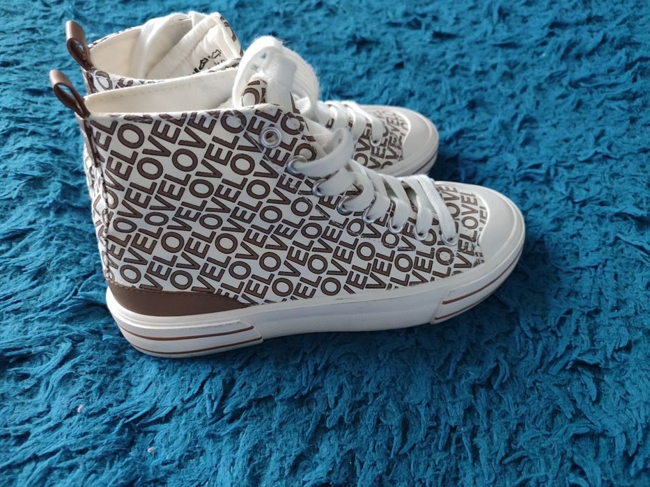 Високі кеди 2 пари