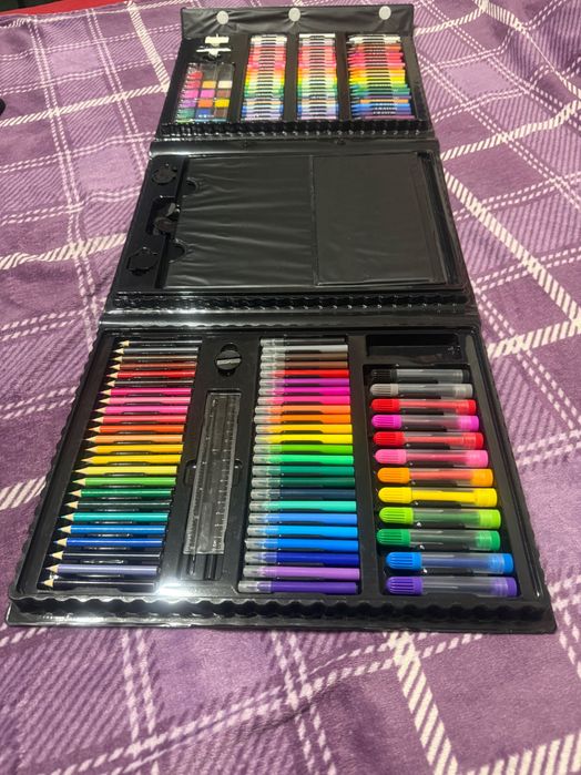 Фломастеры, карандаши, разное(комплект)