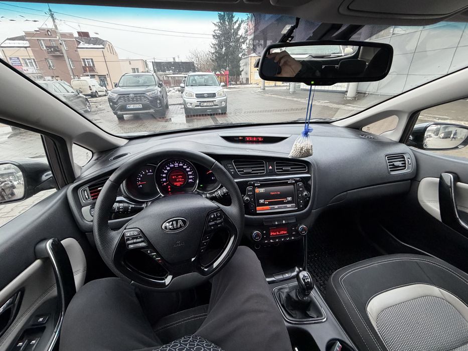 Kia Ceed 1.6CRDI zadbana rok 2013