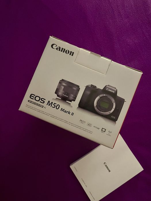 Máquina Fotográfica - Canon EOS M50 Mark II
