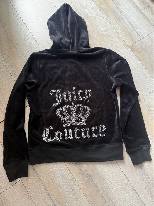 Czarny dres polarowy