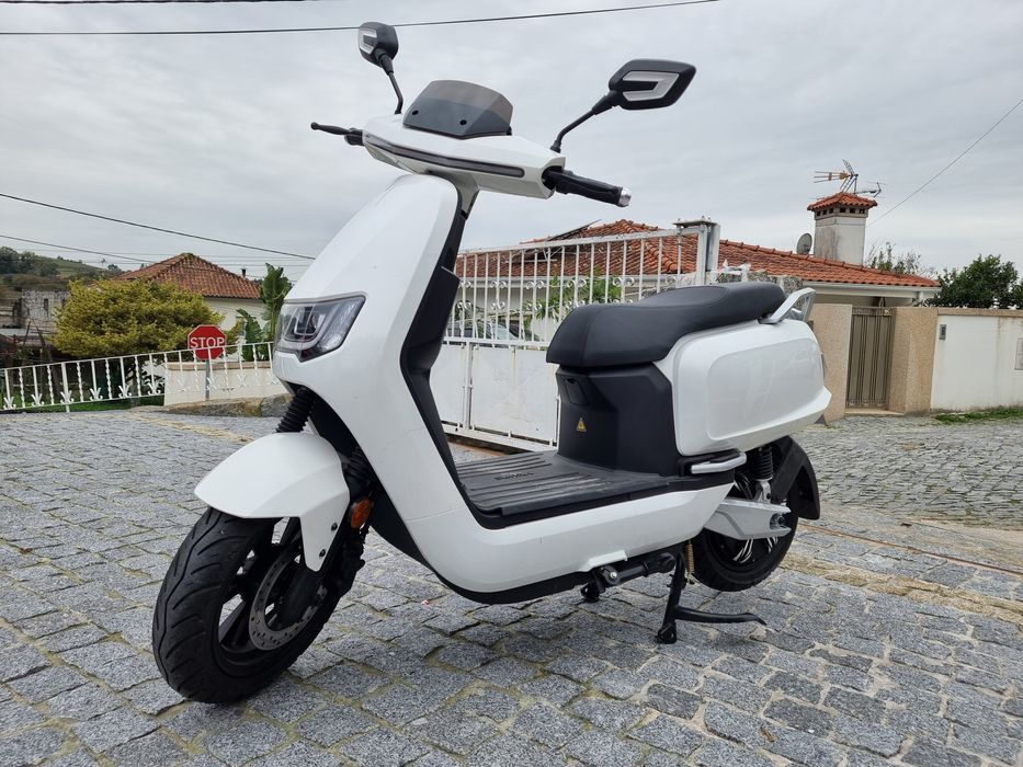 Sunra Robo S 72v 3000w (90km/h)