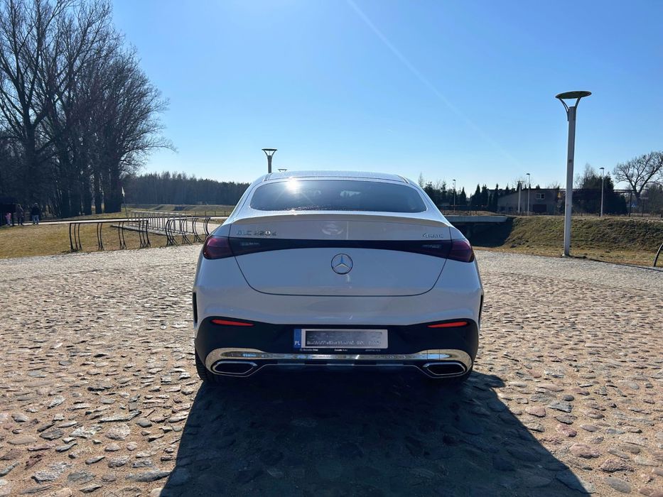 Auto do ślubu | Biały Mercedes GLC Coupé AMG