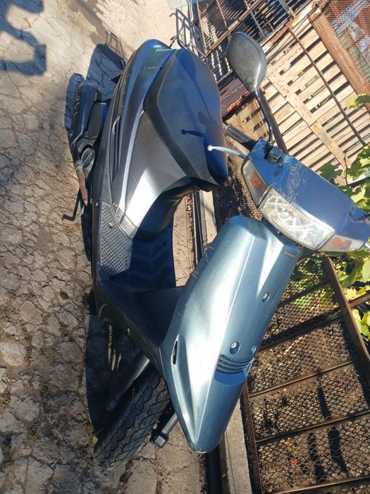 Скутер Suzuki address 100 кубовый .