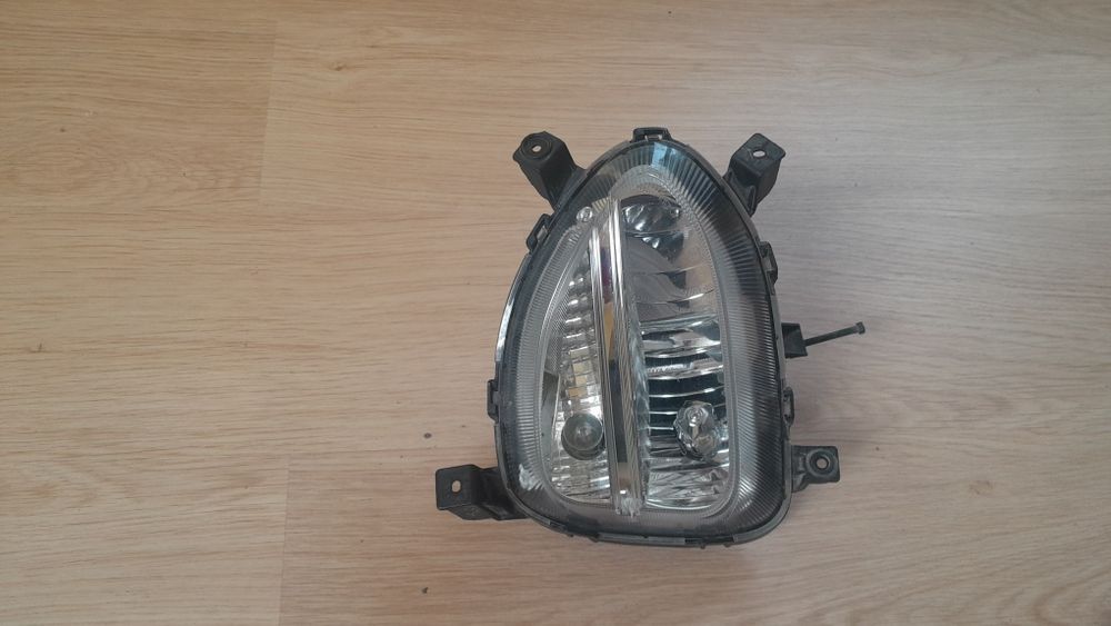Hyundai I20 lift 2018- halogen prawy