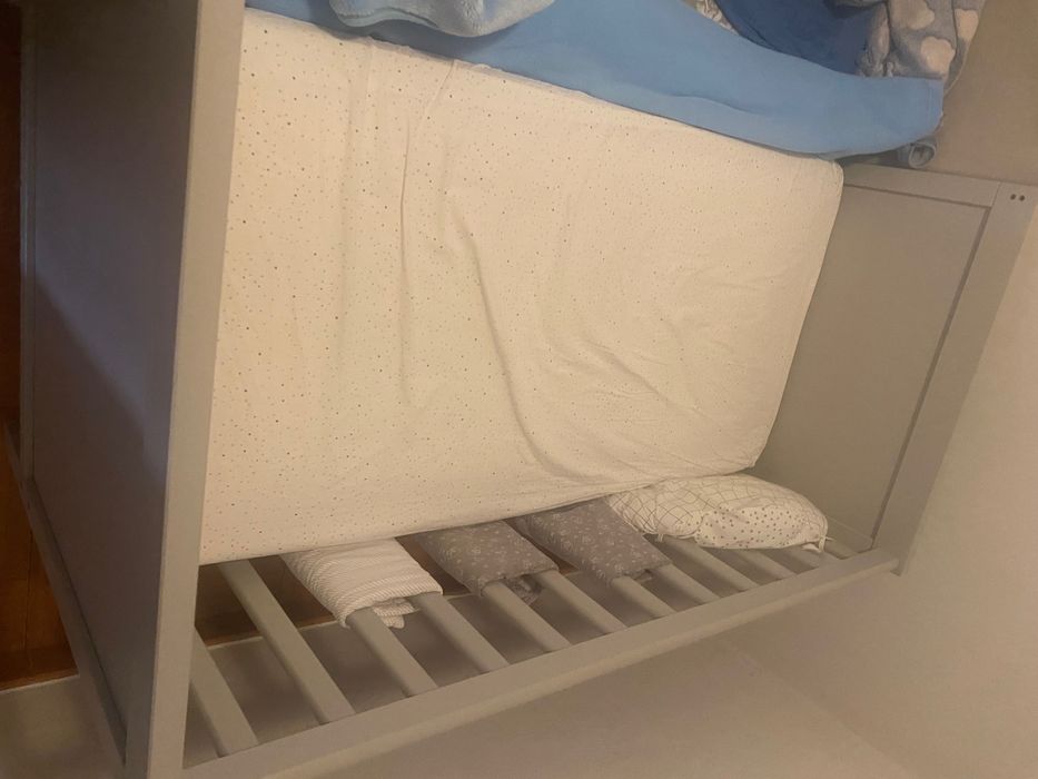 Berço 3 em 1 cinza Ikea