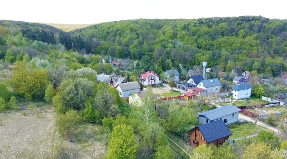 Продаж унікальної ділянки в Брюховичах