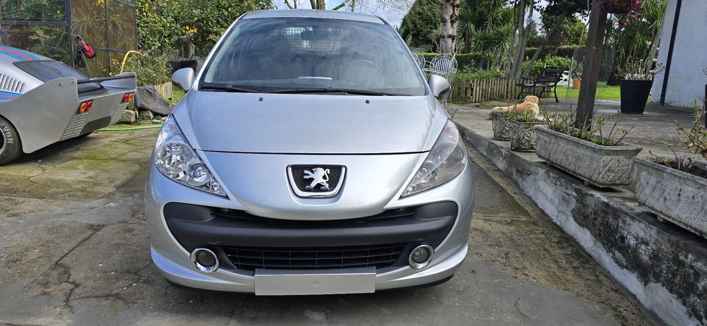 Peugeot 207 ligeiro mercadorias