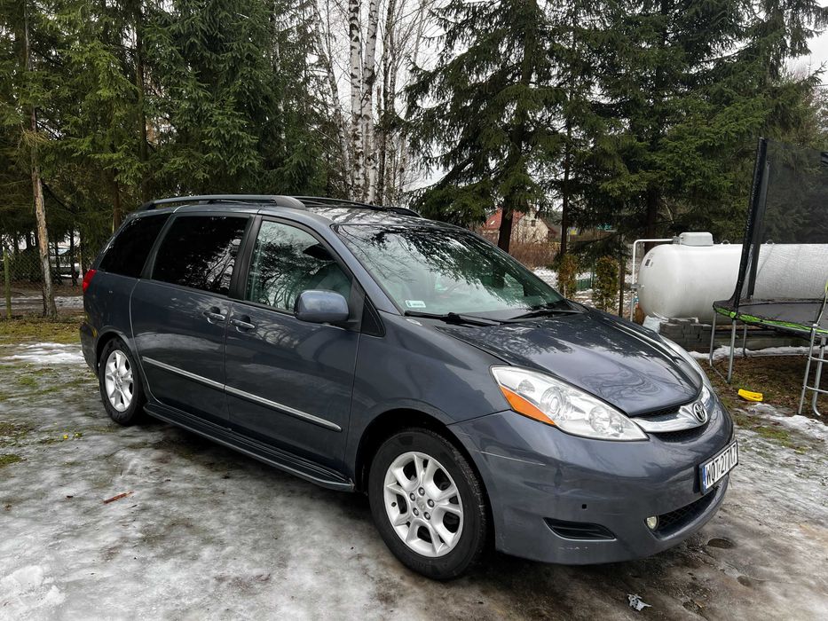 Toyota Sienna   XLE AWD Limited 3,5 V6