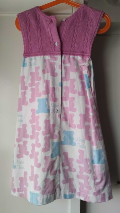 Vendo vestidos de menina Metro 6 Anos