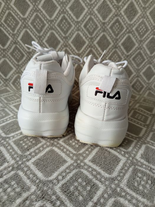 Białe adidasy Fila, damskie