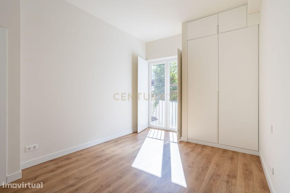 Apartamento T2 NOVO para Venda, em Campolide – Construção de Excelênci