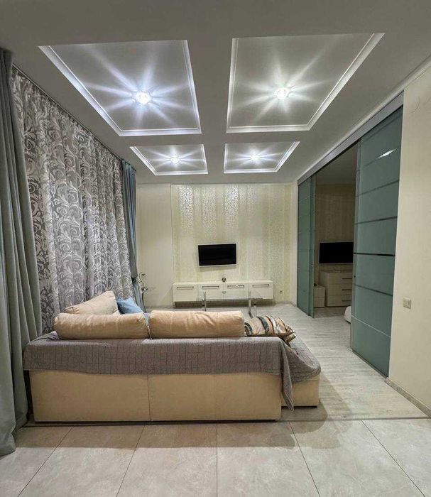 Оренда 3 кімнатна квартира ЖК Новопечерські Липки метро Звіринецька