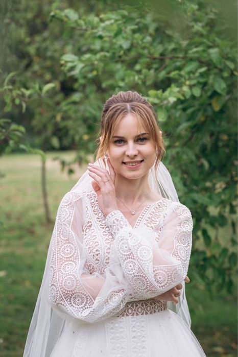 Весільна сукня