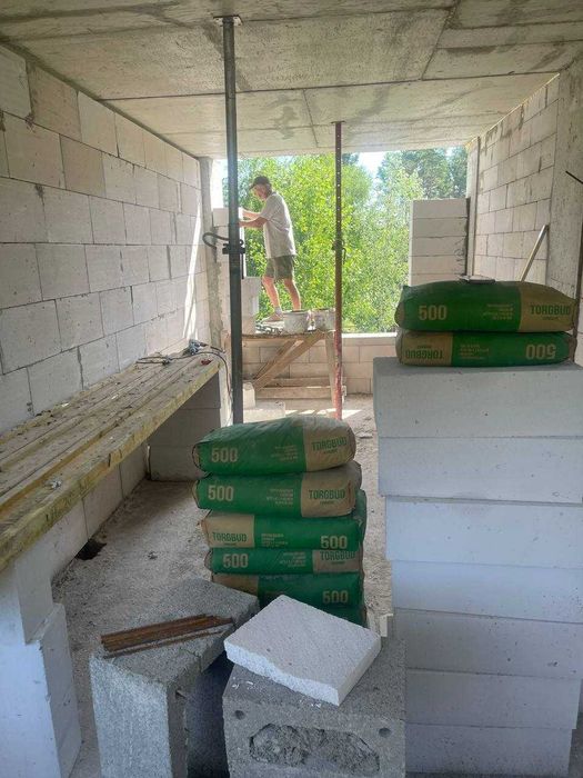 Відмінна квартира в зеленому районі, за 15600 $