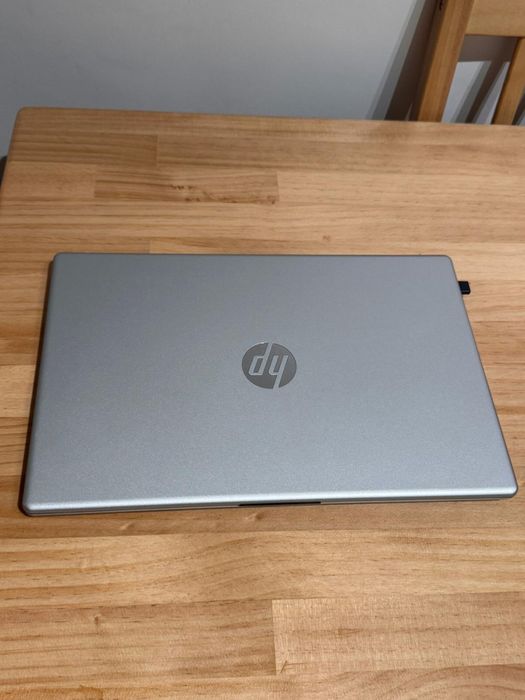 HP Laptop 15-fc0xxx | Ryzen 5 7520U | 16GB RAM | SSD 512GB |
