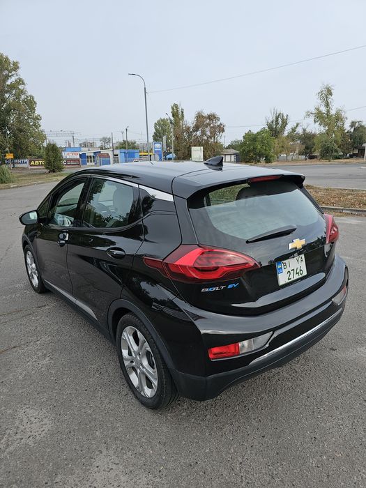 Продам Шевроле болт